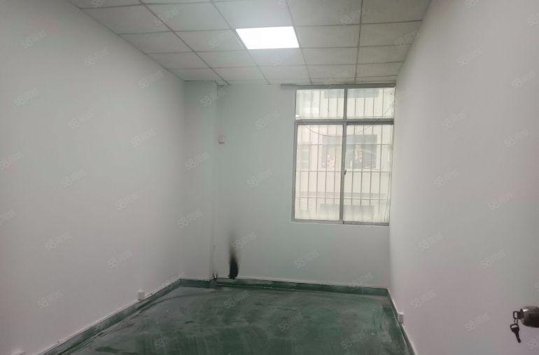 凤岗金凤凰工业区新出标准厂房二楼400平出租带办公室现成水电