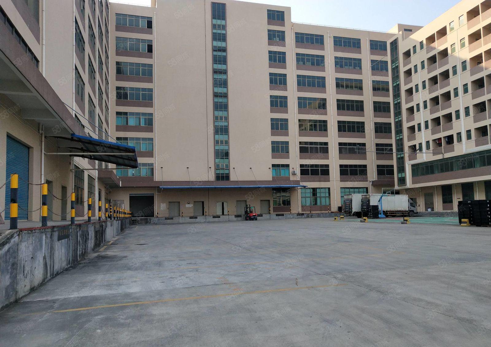 凤岗原房东全新厂房带卸货平台每层7000平方超大空地