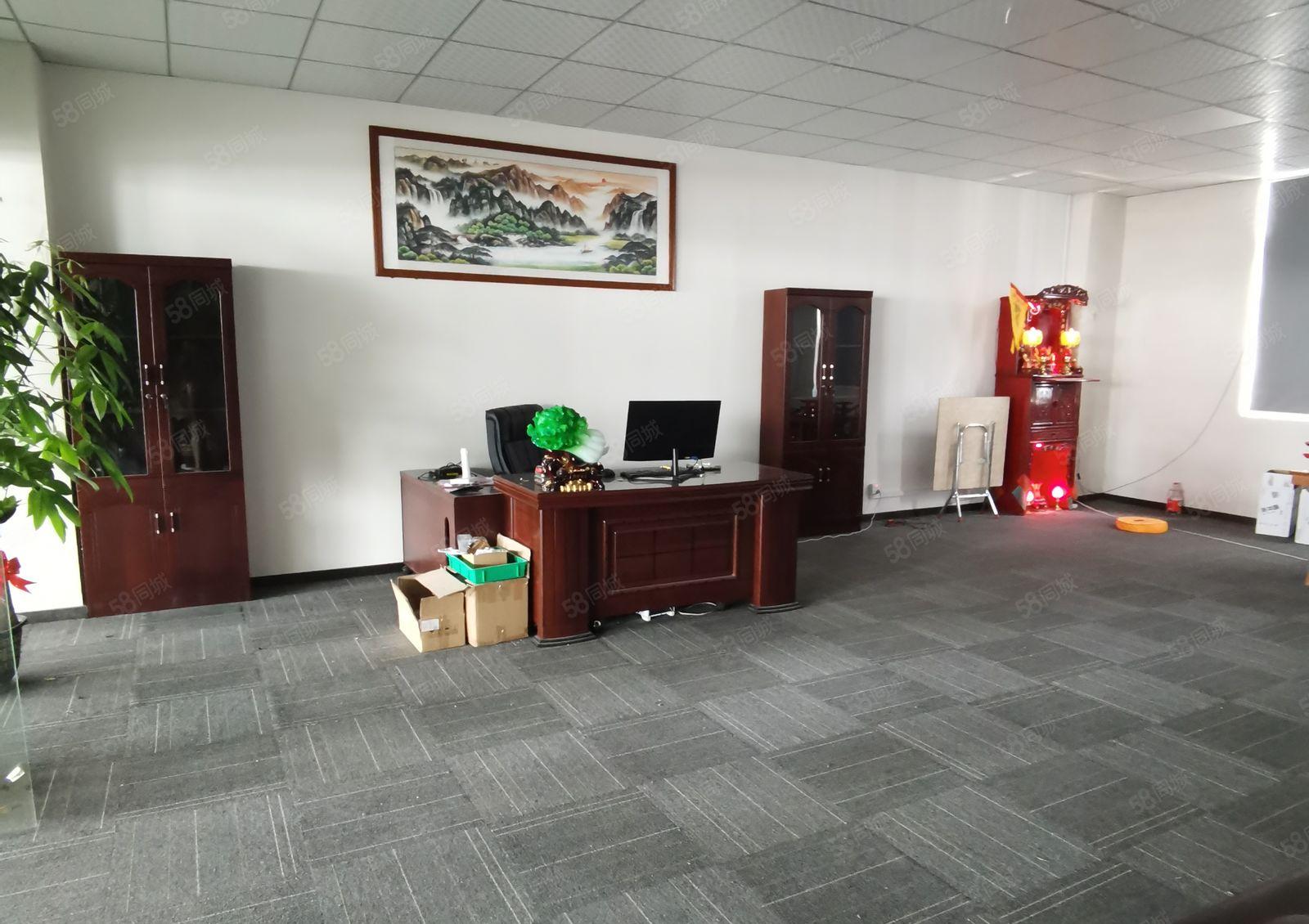 油甘铺楼上新出三楼1600平方出租