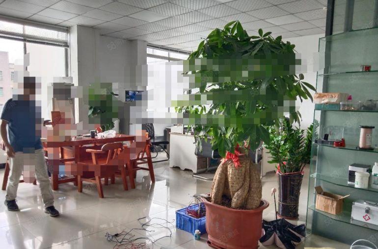 凤岗现成 无尘车间出租900平 精装办公室