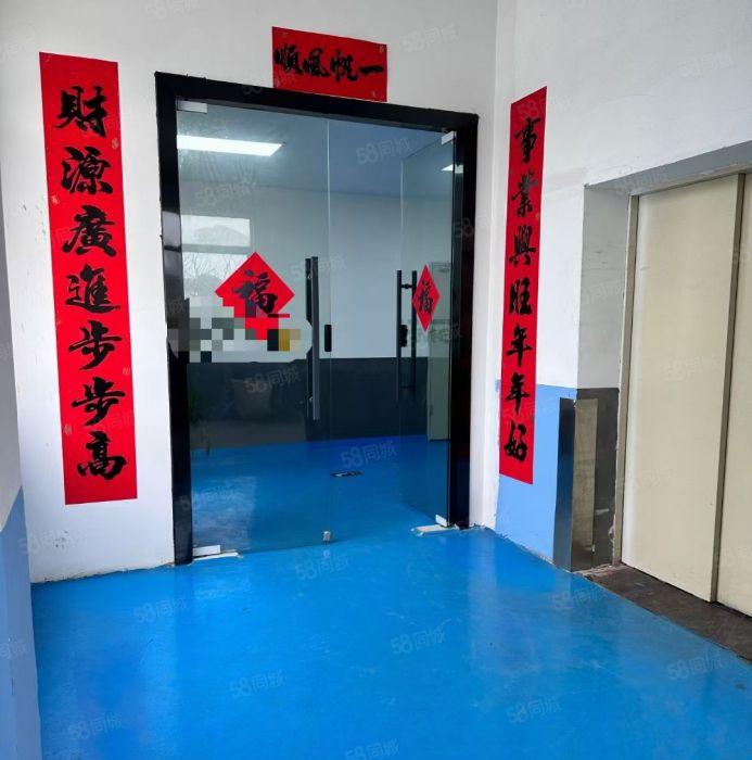 凤岗油甘埔带装修二楼1000平方厂房出租