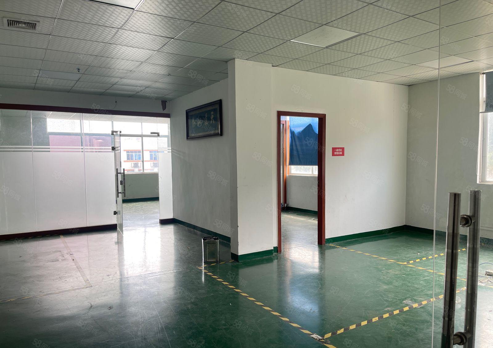 凤岗镇新出原房东红本楼上2000平厂房出租带装修可分租