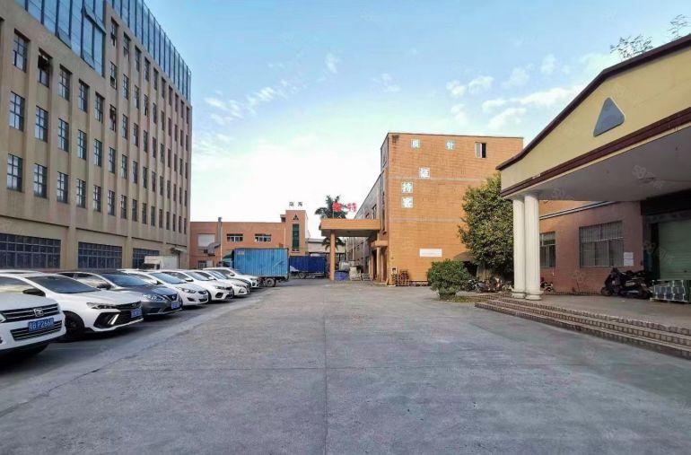 独院独栋厂房带办公楼）凤岗雁田新出5000平方米两层厂房出租