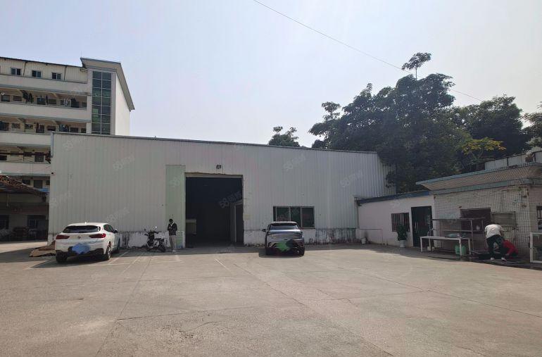 凤岗镇原房东钢构单一层1800平方厂房出租，空地大，价格便宜