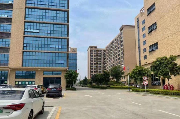 上市形象9元价格1千平起分原房东招租单层面积3000平低价租