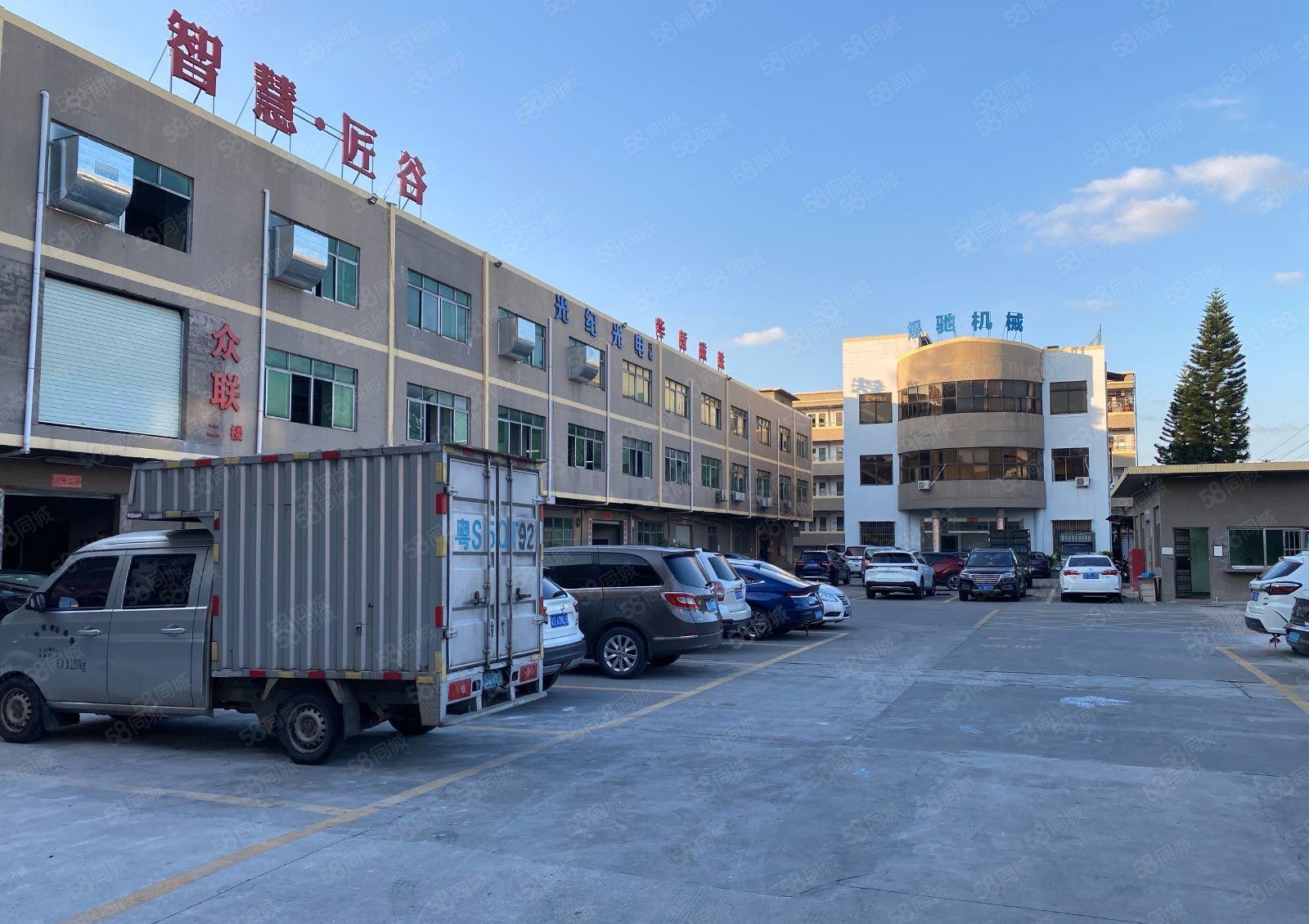 万江独院标准厂房一二楼共4000平低价出租，可分租单一层