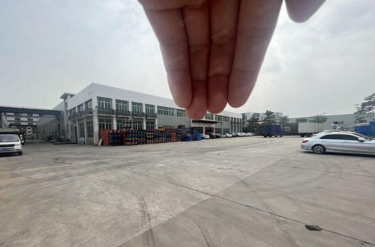 万江新出独院厂房出租，空地一万适合五金冲压模具机械设备仓库等