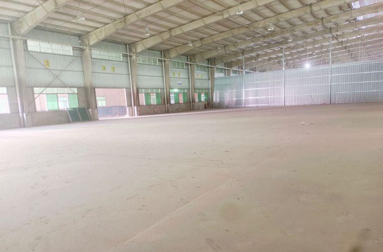 莫屋工业区，重工业单一层独门独院，有消防喷淋，现成办公室装修