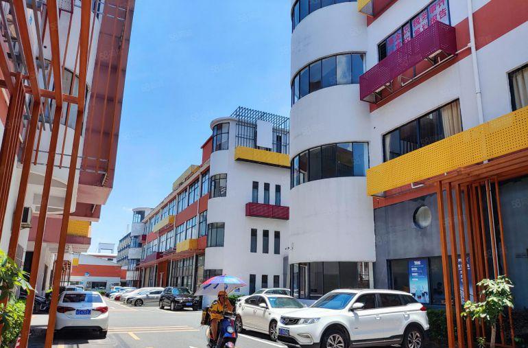 万江金泰一楼厂房1025平厂房东南向层高5米方正户型原房东