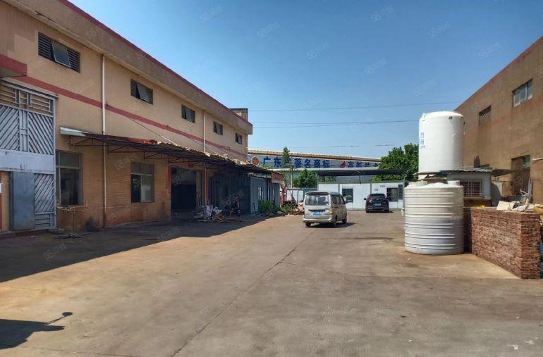 万江新出厂房800平方带隔热层，带航吊，院中院