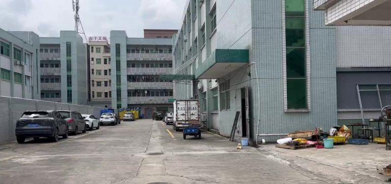 10元出租樟木头原房东独院1到3楼各1500平米可分租主干道