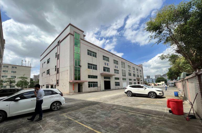 出租樟木头东城小独院4000平方，带装修，实际面积价格11元