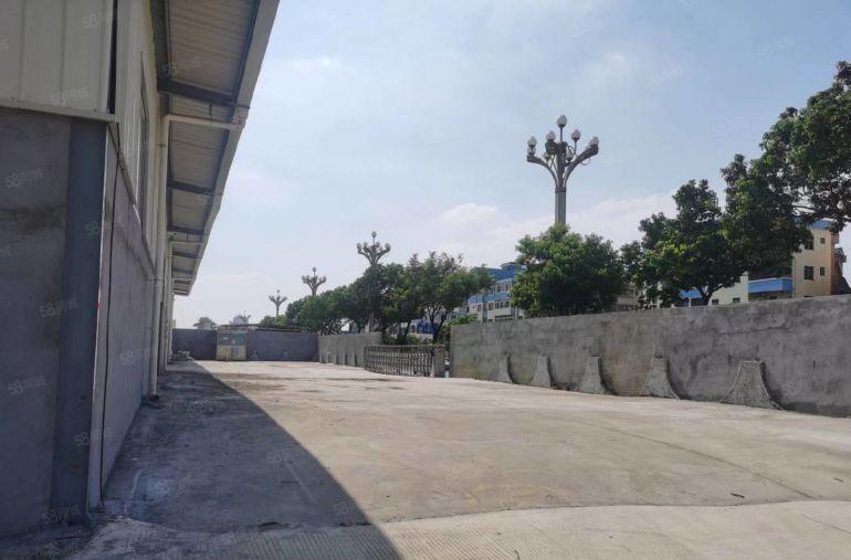 大马路边莞樟路边上单一层钢结构小独院2000平方低价可分2家