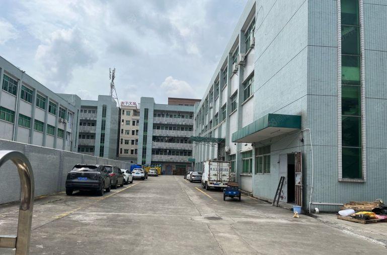 10元出租樟木头原房东独院1到3楼各1500平米可分租主干道