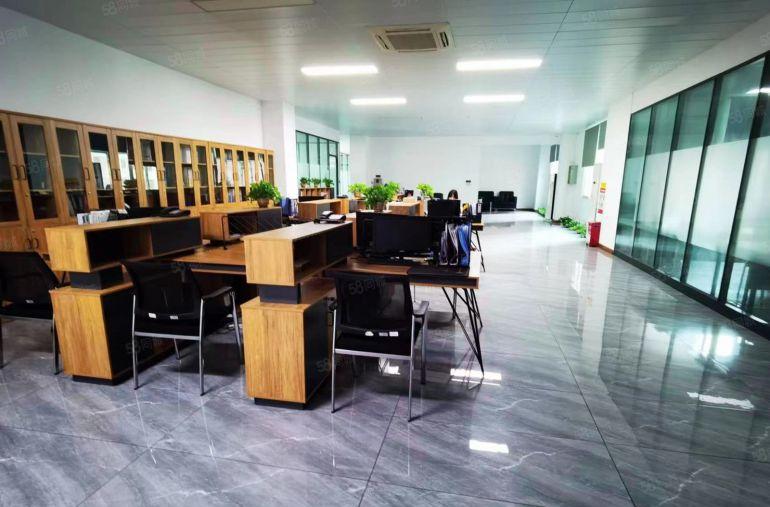 大朗佛新1500平米厂房出租二楼水电齐全办公室豪华精装修