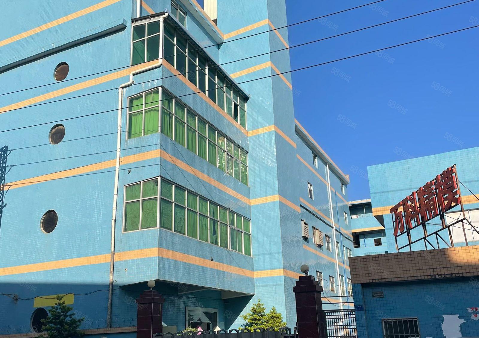 大朗镇高速出口附近靠近大岭山靓小独院急租，整租价格优惠。