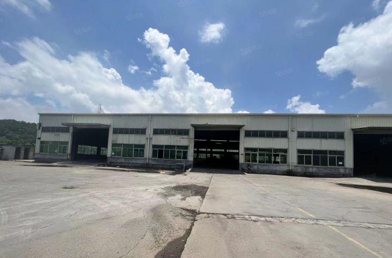 大朗镇一手独院厂房出租仓库4500平，空地4000平适合五金