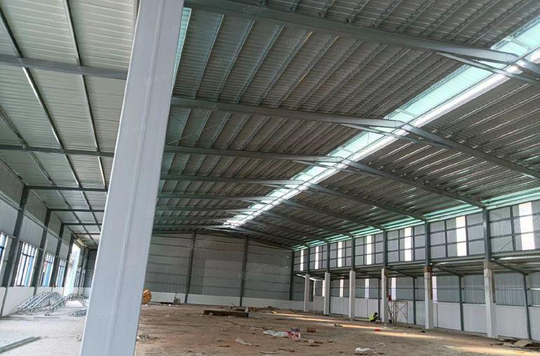 大朗钢构全新厂房出租5200大小可分滴水10米