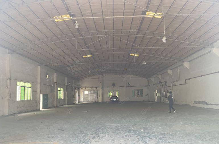 大朗厂房新出原房东单一层独院。空地非常大带装修办公室工业用地