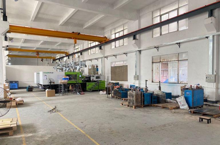 大朗新出原房东小独院单一层。带三个小航车，适合五金磨具注塑等