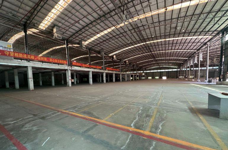 大朗原房东1.2万平米独院钢构厂房出租丙类消防有卸货平台