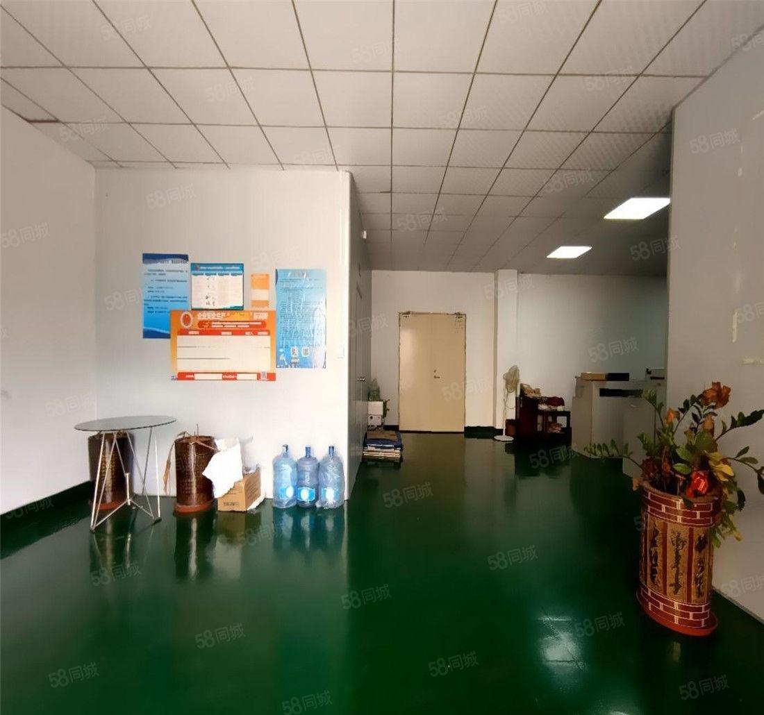 大朗工业厂房出租楼上800平方，仓库办公室带工作台，可过环评