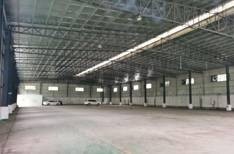 大朗镇一楼钢构厂房出租2800平方米原房东，带办公室装修