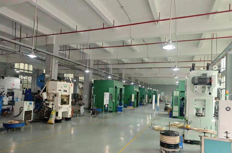 10元起租大朗镇原房东独院厂房7500平方空地5000平免费