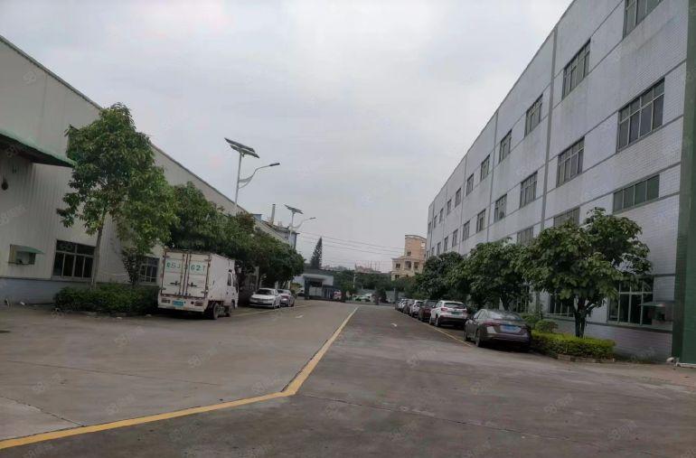 大朗附近楼上整层4550平低价出租 ，原房东红本，可分租