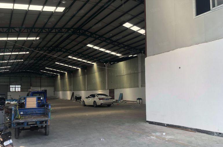 原房东钢结构厂房招租，水电齐全，高度8米