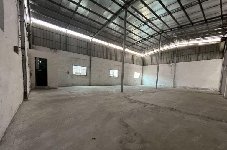 大朗镇洋乌村标准厂房招租，面积300平，水电齐全，价格便宜