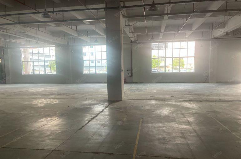 1楼2楼厂房出租2000平方米6米高空地5000平方米注塑