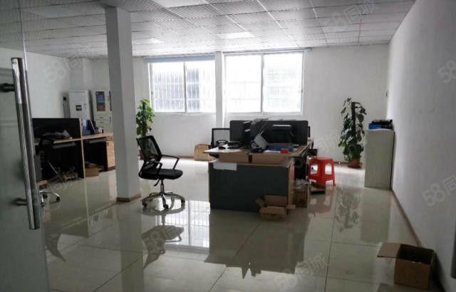 暗盘10元招租 大朗求富路一楼700平方厂房适合五金设备