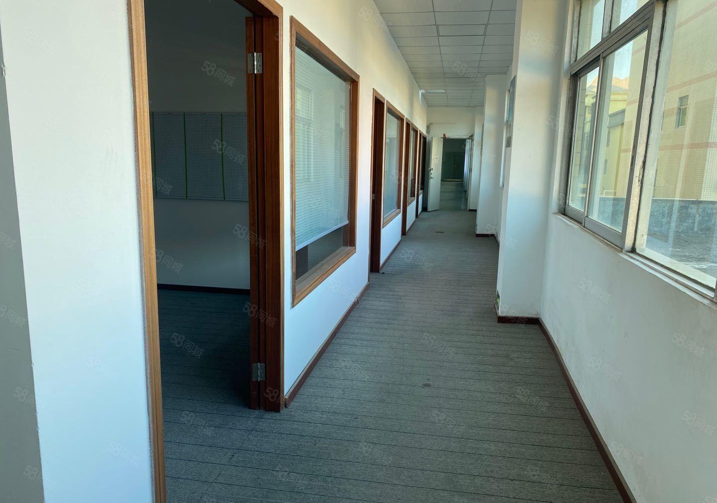 大朗原房空出3100平厂房，带现成精装修办公室，现低价出租