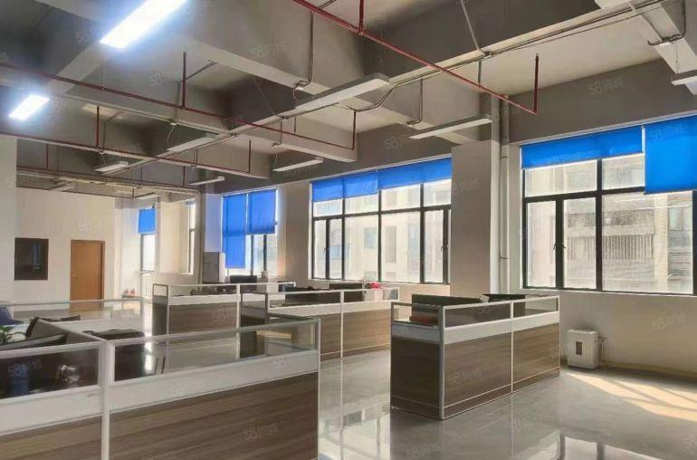 松木山原房东高新厂房出租，带全新现成办公室，适合电子电商贸易