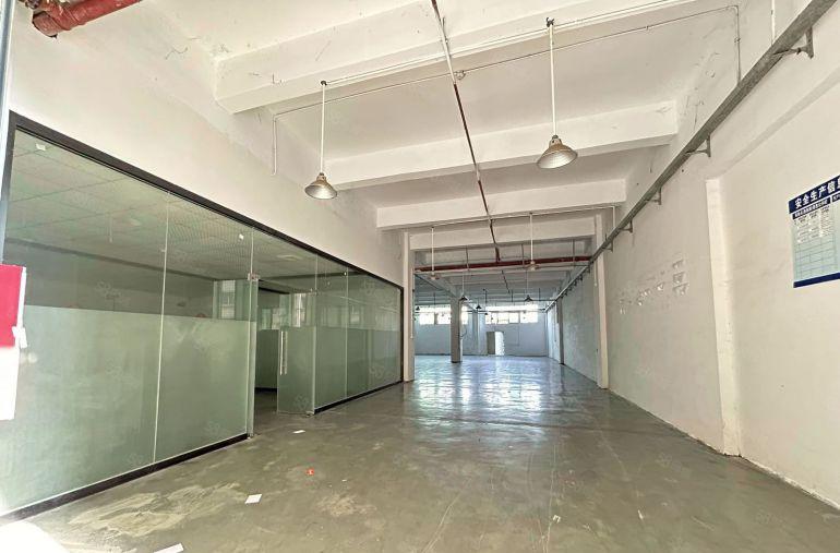 大朗富民工业区原房东红本标准厂房1楼800平米带装修厂房出租