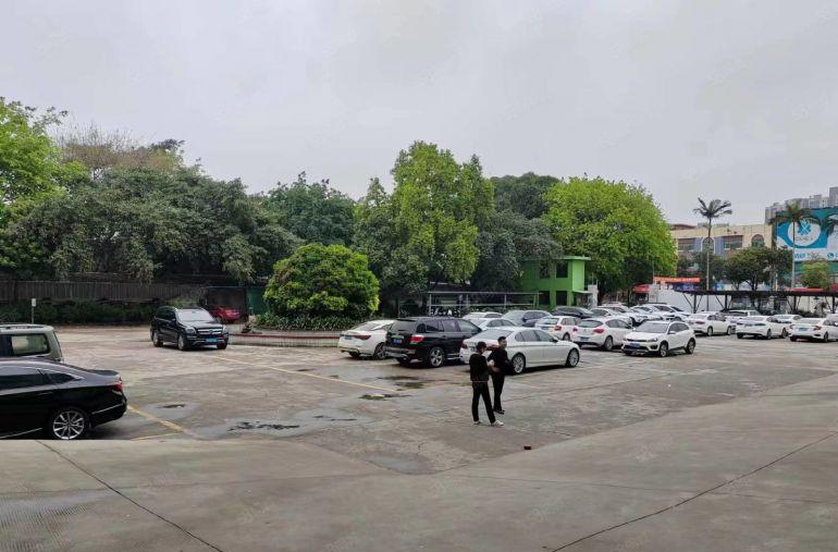 大朗镇莞樟路1楼1000平厂房出租，水电齐全