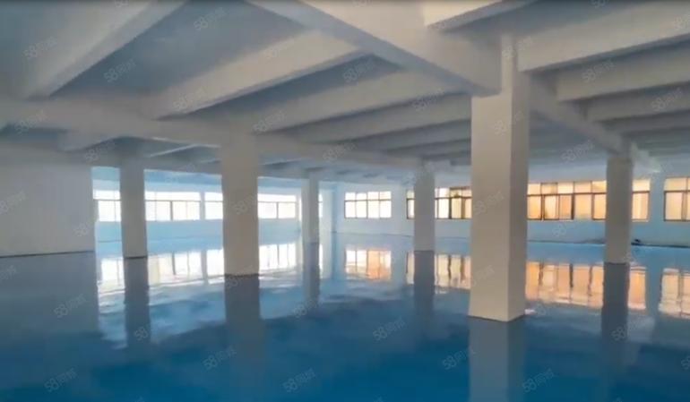 大朗主干道旁楼上全新地坪漆1100平厂房出租 空地大可办环评