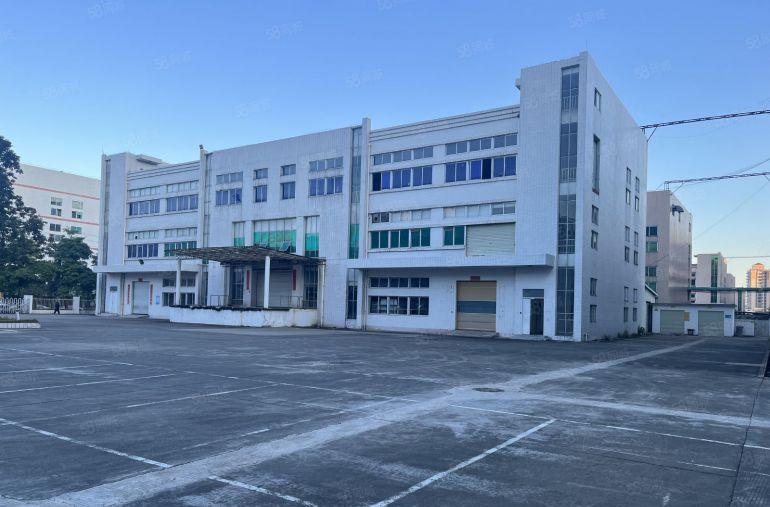 大朗厂房出租新出原房东标准独院。形象好，空地非常大带卸货平台