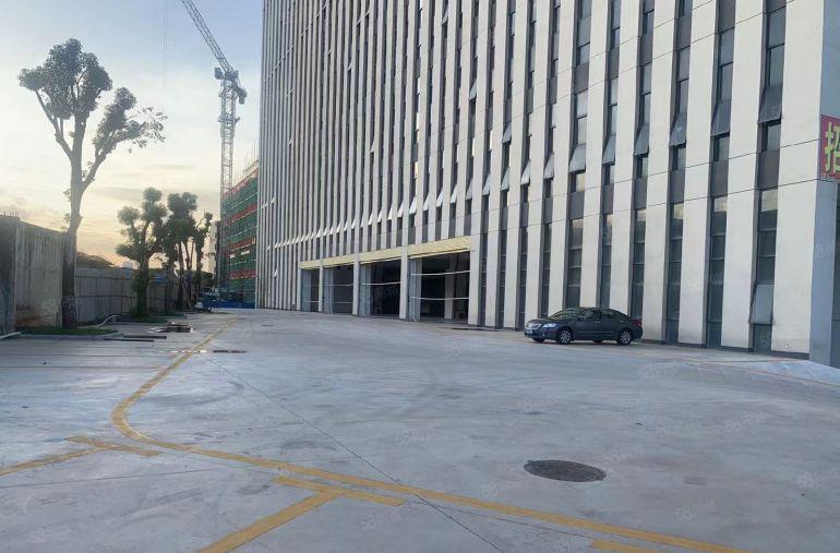 原房东新建红本厂房分组一楼2000平方，现成10吨航车免费用