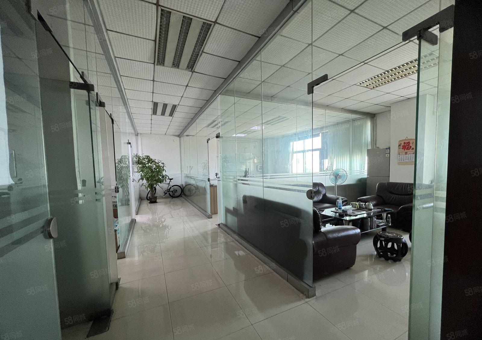 大朗工业区精装修厂房无转让费办公室地坪漆天花吊顶齐全水电到位