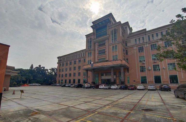 大朗原房东花园式厂房一楼7000平出租，精装修办公室，可分租