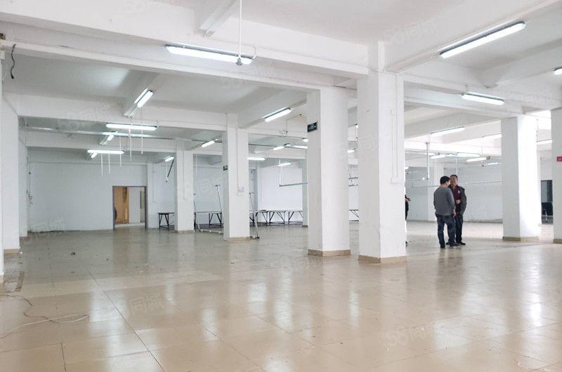 租10元 大朗大井头二楼300方厂房带装修 空调 办公家具