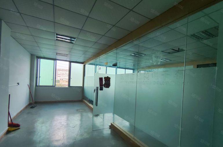 大井头新出楼上2000平带精装修办公室标准厂房，全新地坪漆