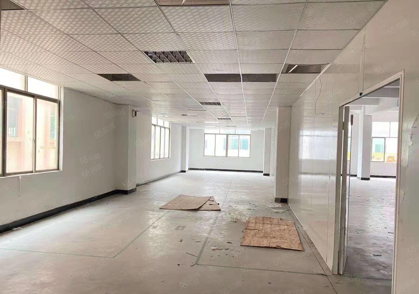 大朗高英莞樟路旁原房东独院二楼1100平九成新厂房出租有红本