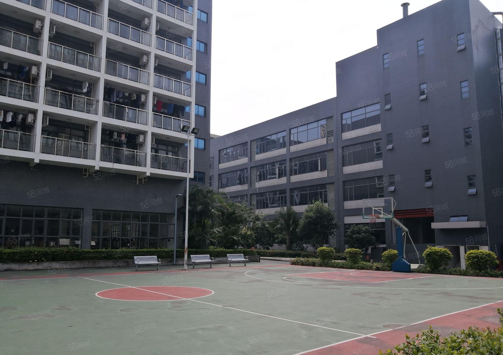 松山湖华为附近精装修一二楼厂房3200平米出租，可办环评！