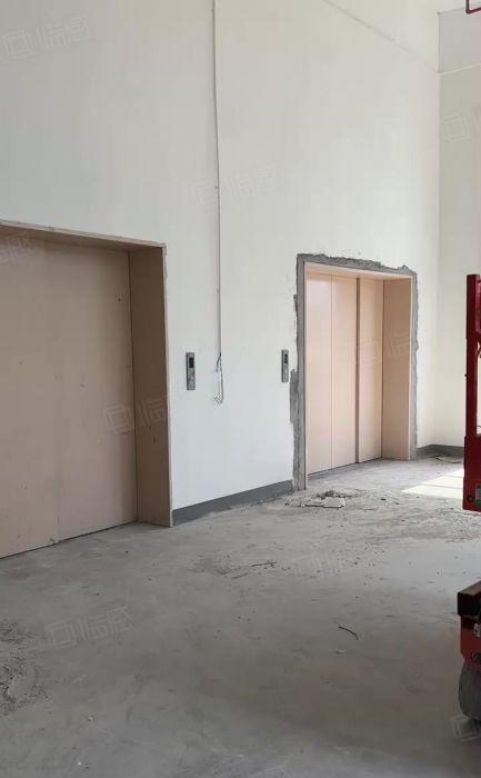 原房东无公摊，真正松山湖工业厂房直租，配套齐全。