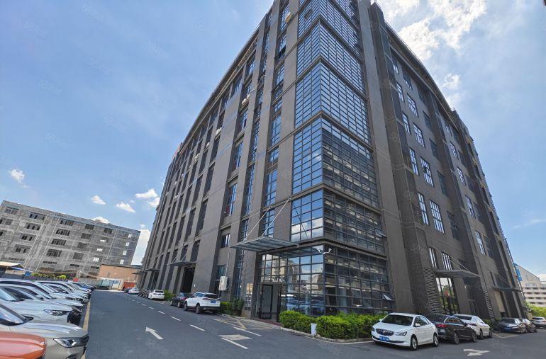 松山湖区域石大路高速口，全新红本重工厂房出租