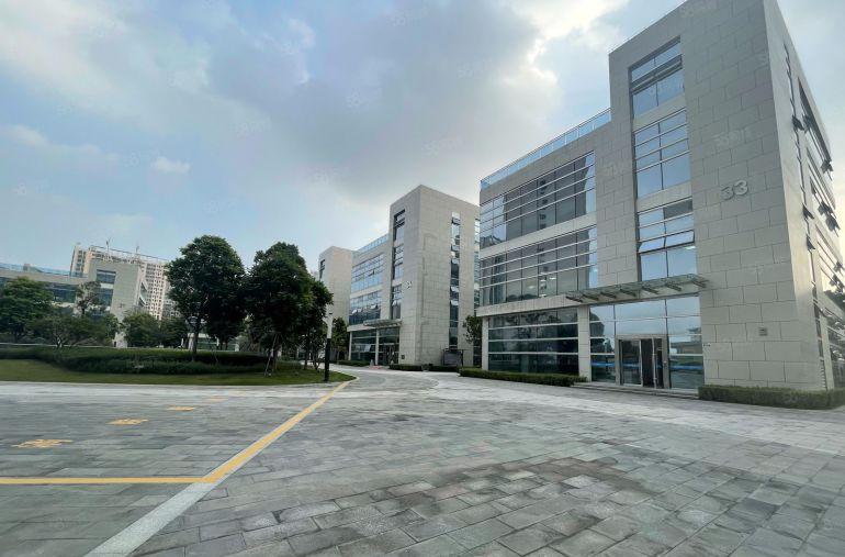 东莞松山湖华为旁一楼和楼上厂房仓库低价出租两百至两千平9元起