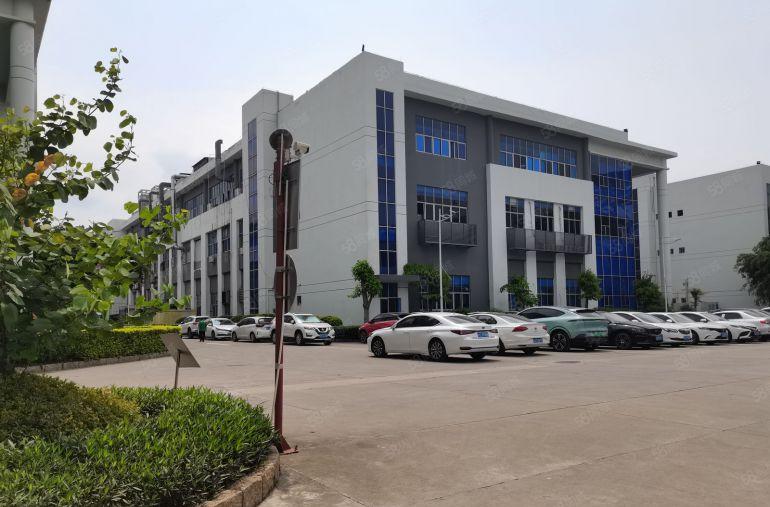 松山湖精装修1080平厂房出租写字楼50平起分租停车位充足